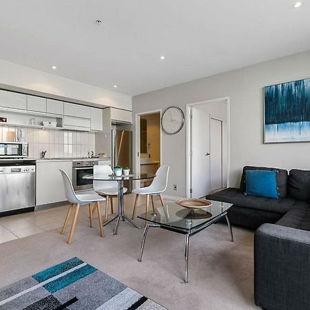 Two Bedroom Apartment - Pool, Gym & Free Parking! Auckland Exterior photo